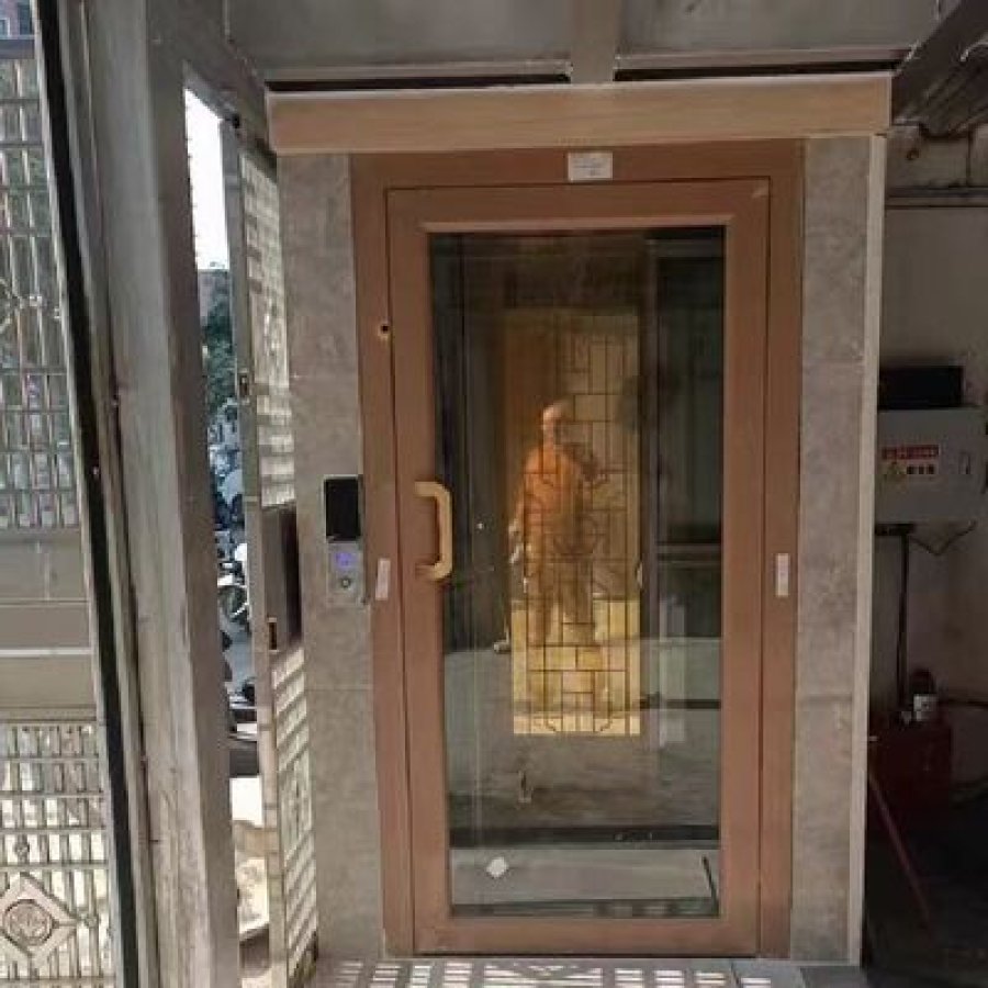Luxury Hydraulic Lift for Villas – 14.5 m Travel, No Pit Required
